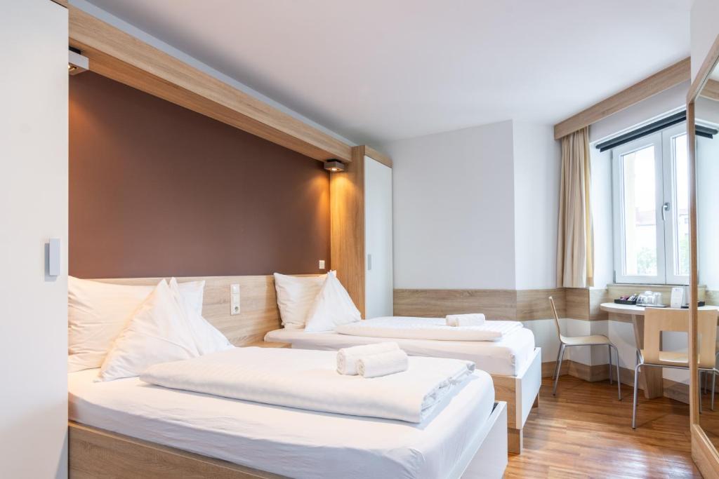 Doppelzimmer mit zwei Betten